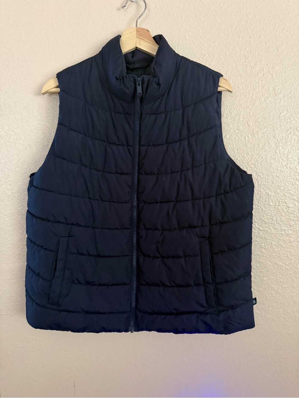 GAP Navy Quilted Puffer Vest Cold Control